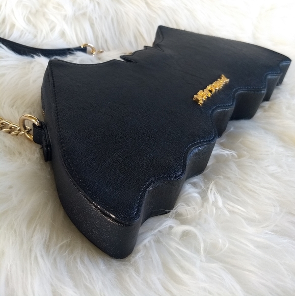 Betsey Johnson Going Batty Halloween Bat Bag - Picture 8 of 15